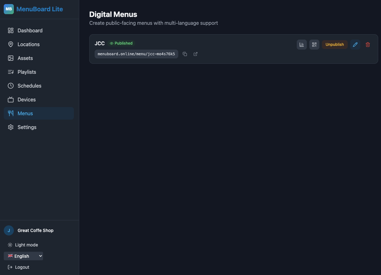 MenuBoard Online admin panel showing the digital menus area with QR code and sharing options